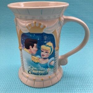 Disney Store Exclusive 3D / Cup Stein.